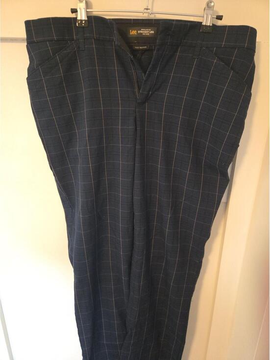 Lee Other - Lee Flex Motion Regular Fit Straight Leg Plaid Trousers Size 12 Long
